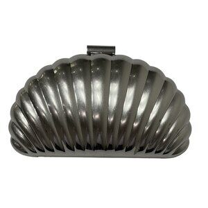 Simkhai Monet Shell Clutch in Silver